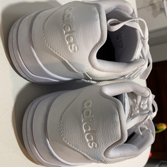 Adidas original white men’s sneakers - Picture 6 of 6